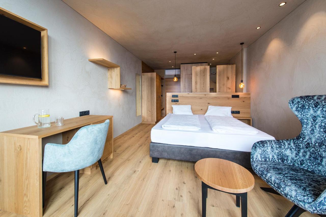 Hotel-Garni Ehrenfels シェーナ エクステリア 写真